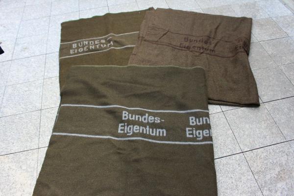 original Bundeswehr Wolldecke BW Decke Pferdedecke Bund Armeedecke gebraucht